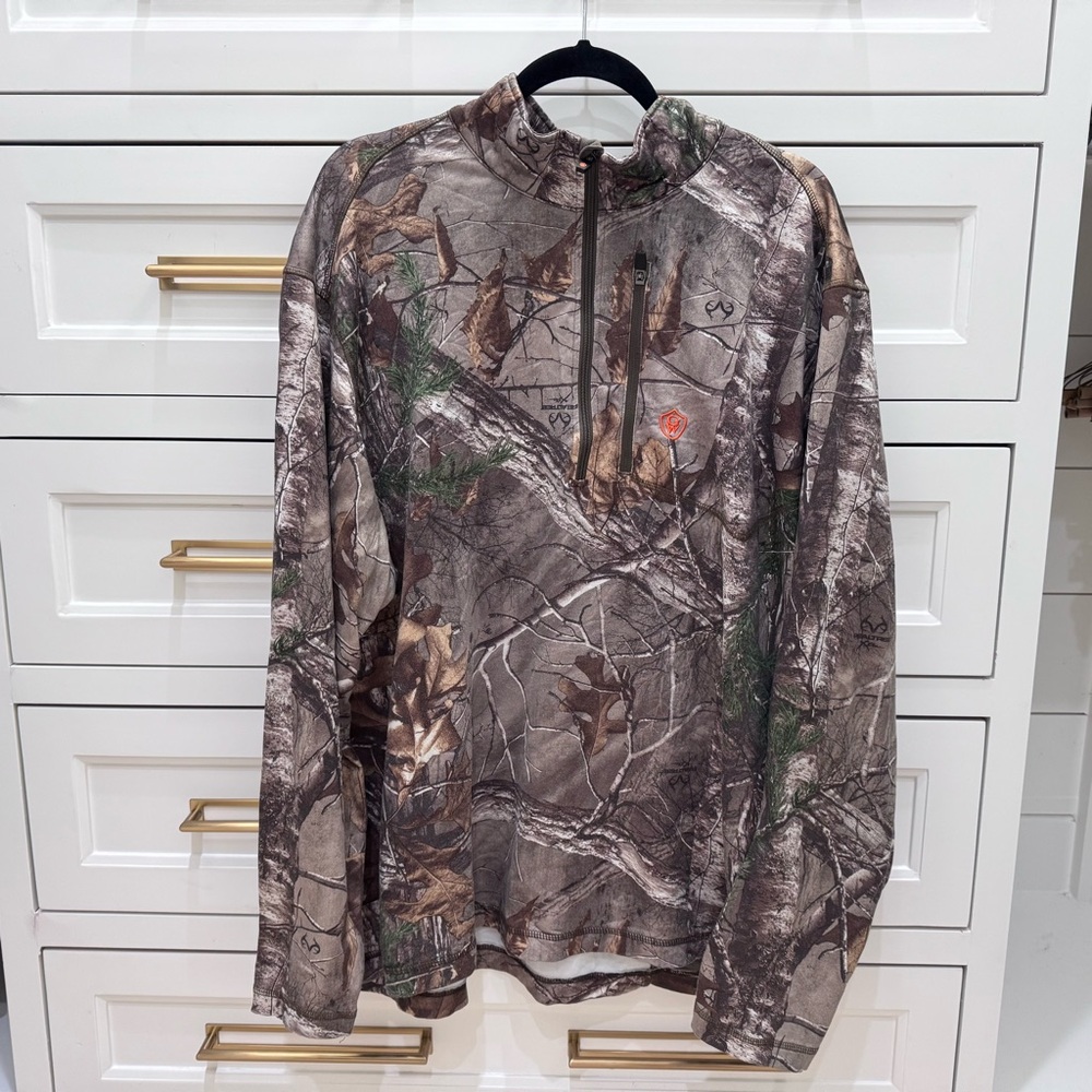 Game Winner Pullover Hunting jacket sweater 
 1/4 Zip Camouflage Men’s 2XL